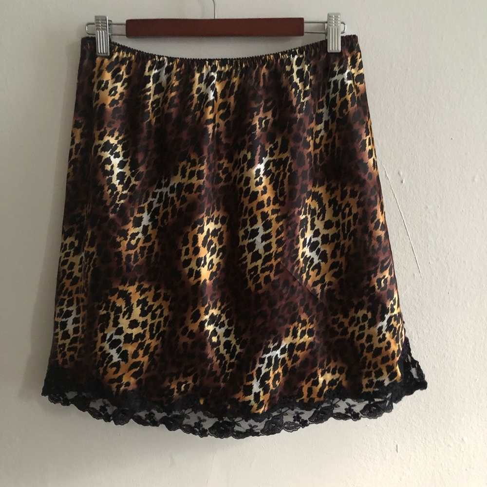 VICTORIA’S SECRET Animal Print & Lace Slip Skirt